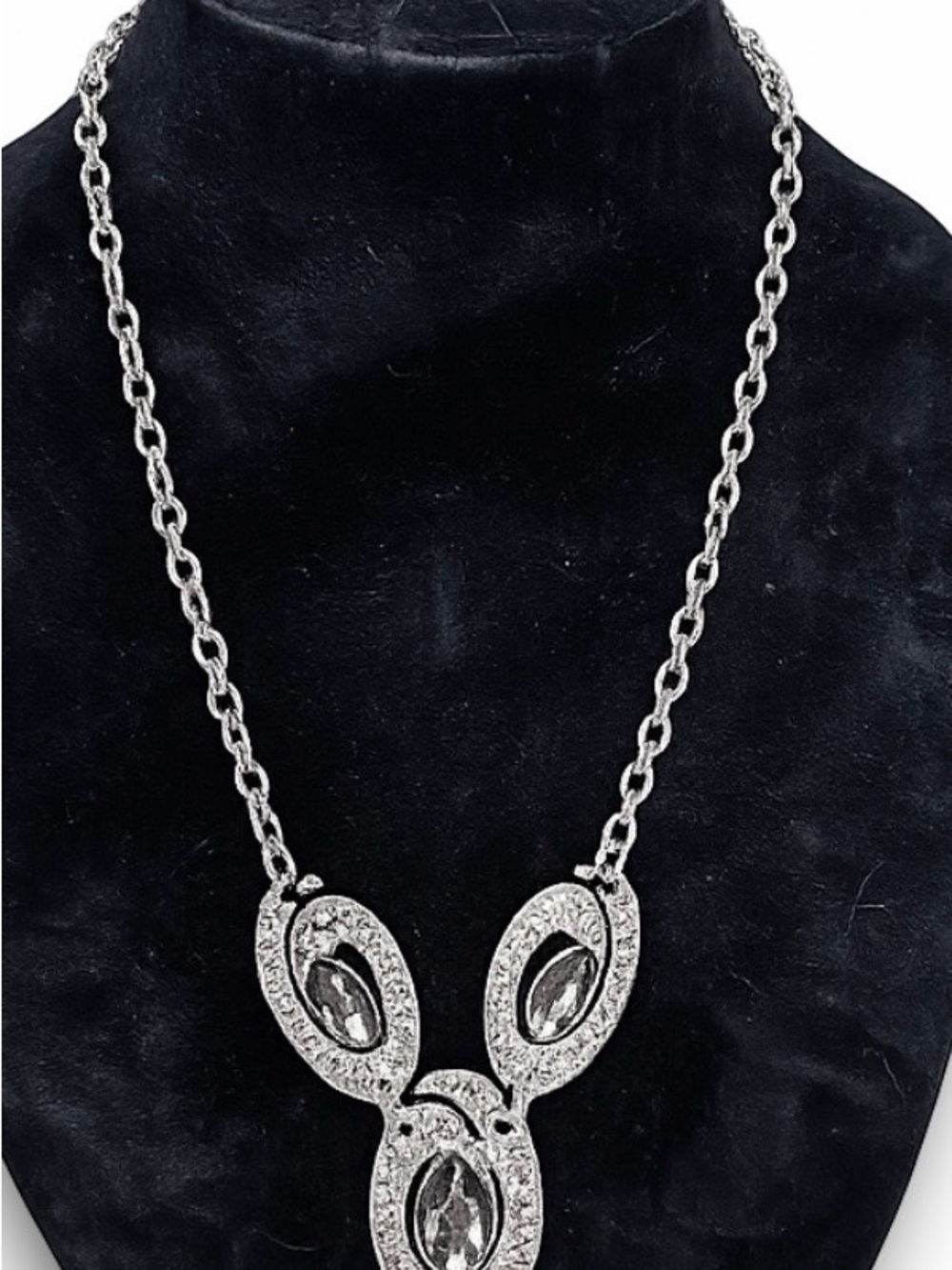 Silver Oval Crystal Pendant Necklace - Women Jewelry